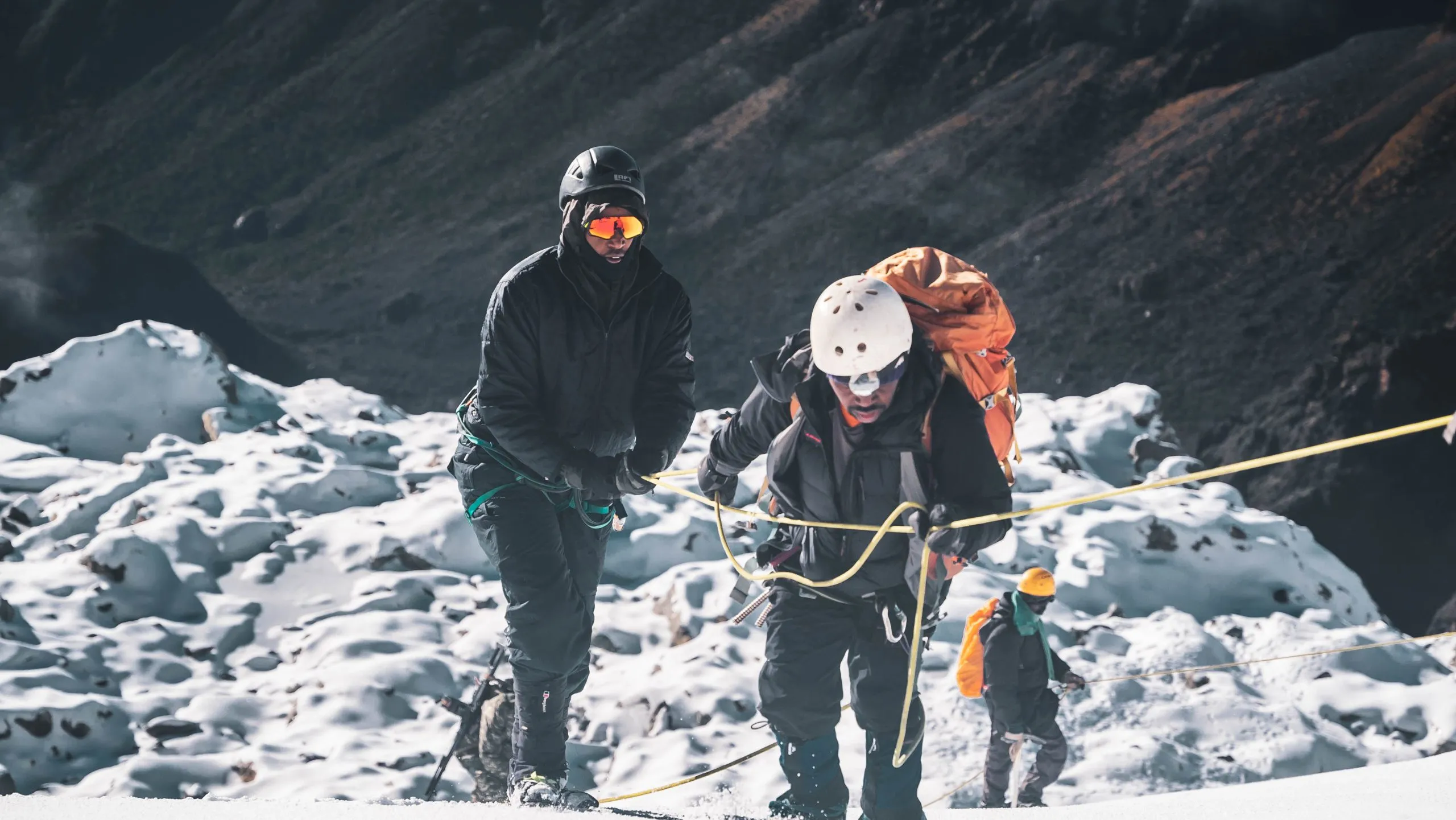 Ultimate travel guide for Hiking Rwenzori Mountains